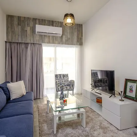 Cozy & Central 2bdr | Walk Everywhere | Free Parking Lägenhet